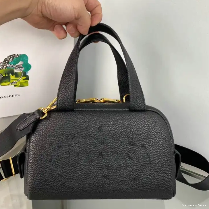 Fashionrepsfam ru 2209YZ0018 Prada Bag 0801